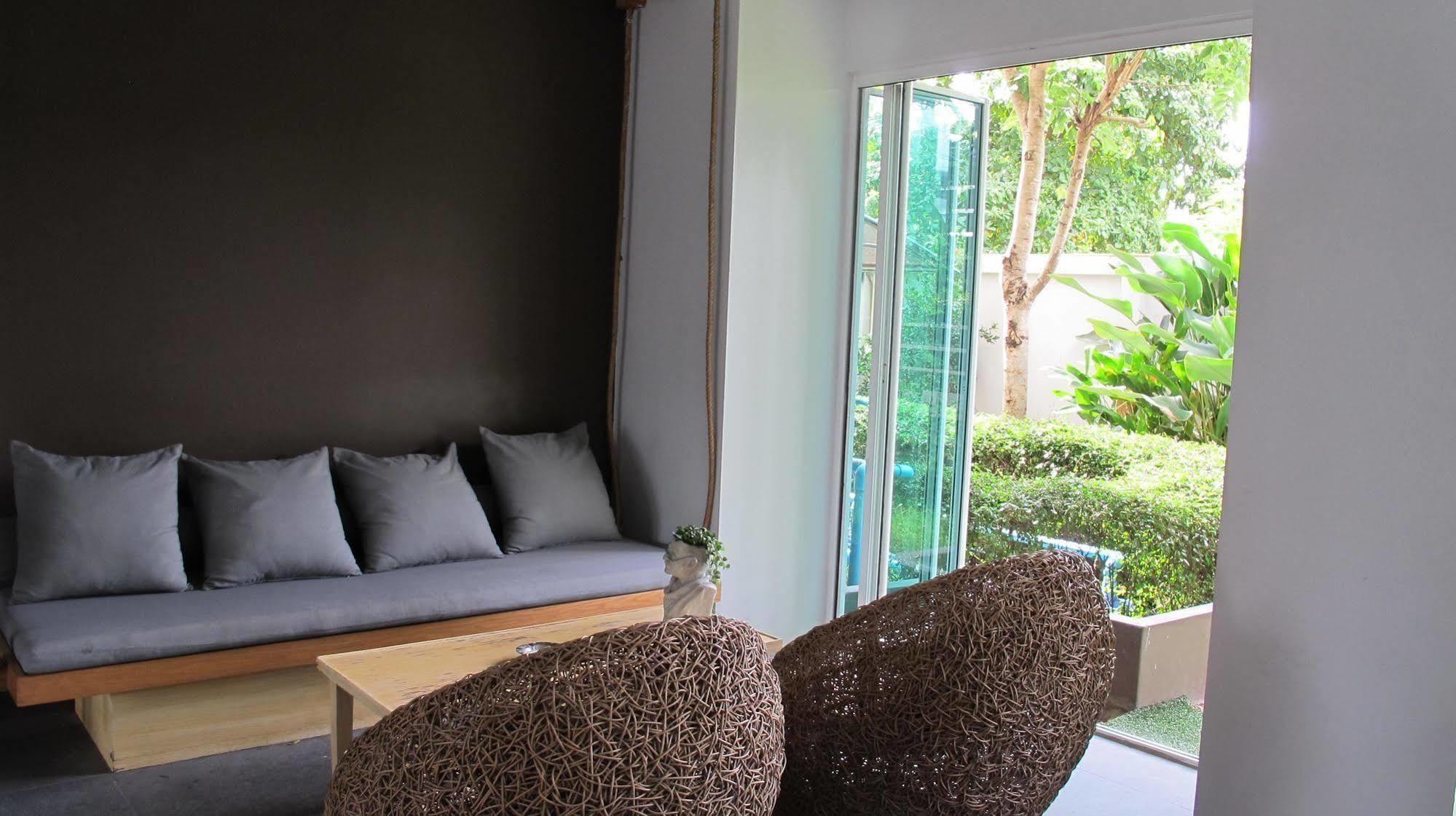 U431 Chaengwattana Hotel Nonthaburi Exterior photo